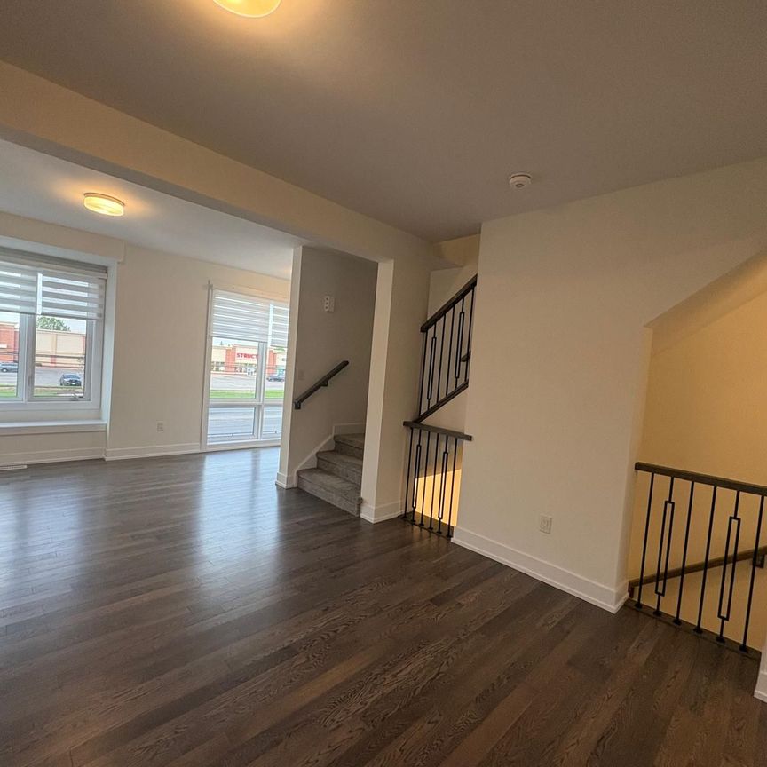 For Lease - 2273 Turnberry Road Unit# 50, Burlington, Ontario - Photo 1