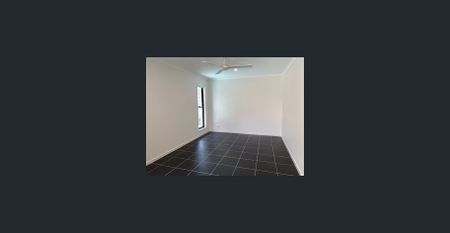 Long term family home! - Photo 3