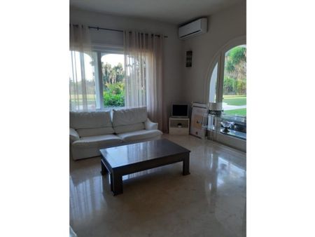 4 bedroom luxury Flat for rent in Marbella, Andalusia - Photo 3