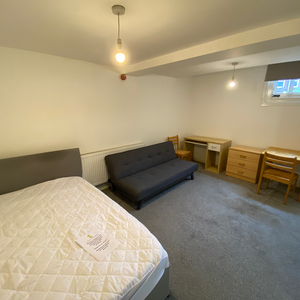 Studio to rent - Photo 2