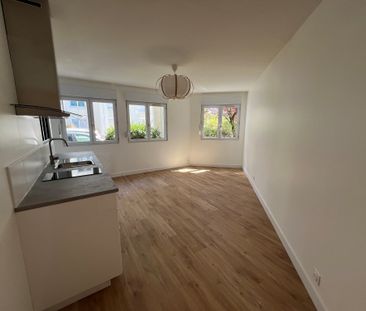 Location Appartement 1 pièce 30m² NANTES 44000 - Photo 2
