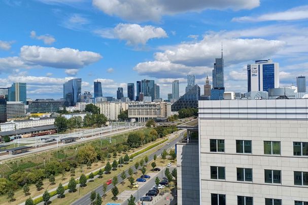 2 pokoje z wyjątkowym widokiem na centrum miasta 37.4 m² - Zdjęcie 1