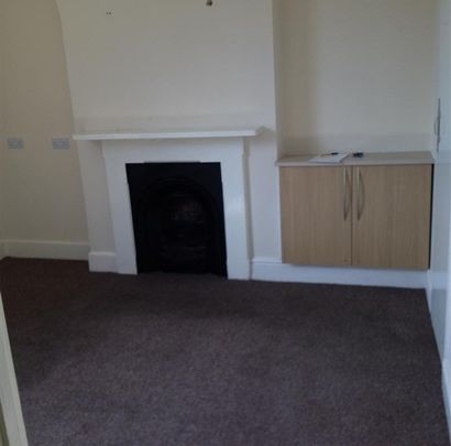 High Street, - Photo 1