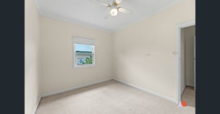 LIVE, WORK & PLAY - Photo 5