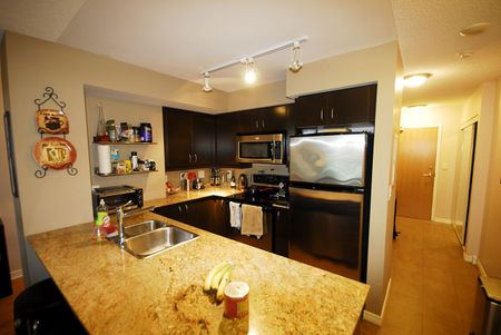 For Lease - 736 Spadina Avenue Unit# 703, Toronto, Ontario - Photo 2