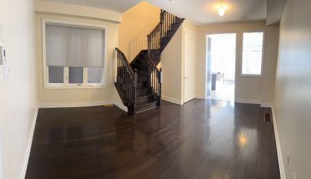 For Lease - 135 Lindbergh Drive, Vaughan, Ontario - Photo 2