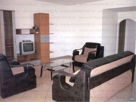 Vila 5 camere de inchiriat Exterior Est Ploiesti - Fotografie 2