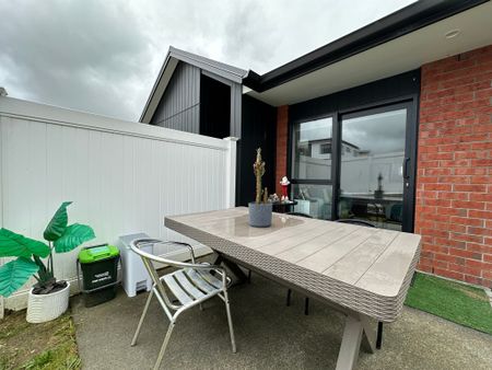 RARE IN RIVERHEAD - Photo 4