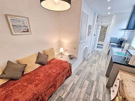 Nelson Terrace, Stockton-on-Tees, Stockton-on-Tees, Durham, TS18 1NJ - Photo 2