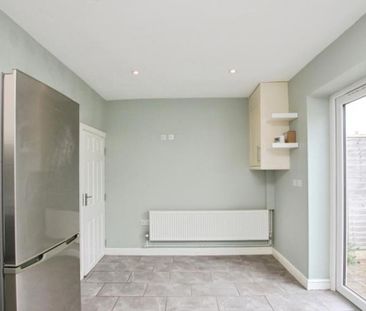 A well-presented three-bedroom family home located on Southmead Roa... - Photo 5