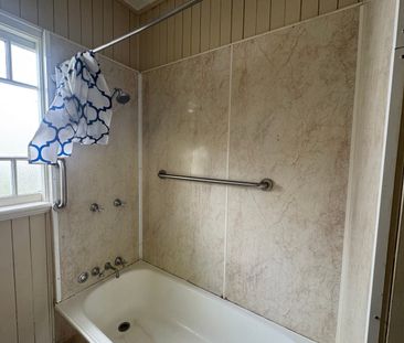 TIDY TIMBER HOME - Photo 5