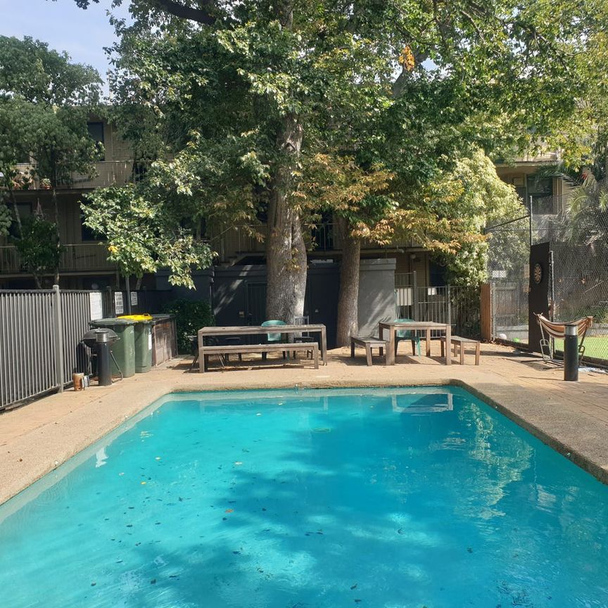 2 bedroom apartment in prime location - Photo 1