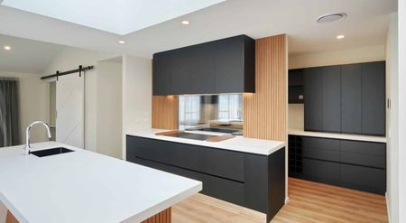 Live a life of luxury - Photo 2