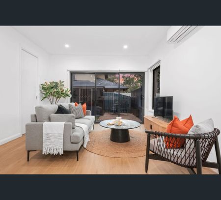 1/65 Tobruk Avenue, Heidelberg West, Vic 3081 - Photo 2