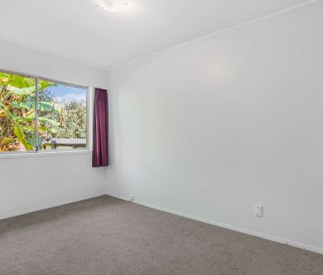 Remuera Unit with Private Garden Area - Photo 2