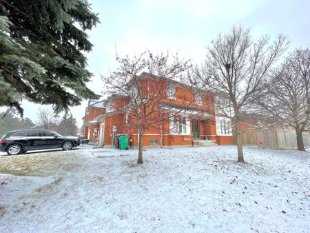 For Lease - 2 Palmolive Street, Brampton, Ontario - Photo 2