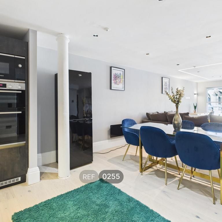 2 bedroom apartment to rent - Photo 1