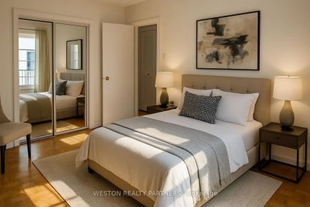 171 Erskine Avenue #PH3 - Photo 3