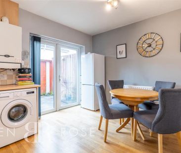 3 bedroom terraced house to rent - Photo 1