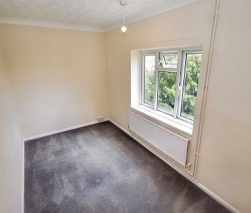 2 bed Flat for rent - Photo 6