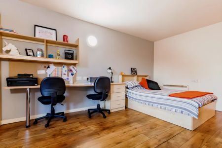 One Bed Apartment - Photo 5