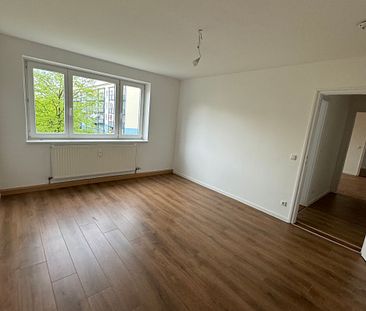 Schöne helle 3-ZKB Wohnung mit Balkon ab 16.06.2024 zu vermieten - Foto 4