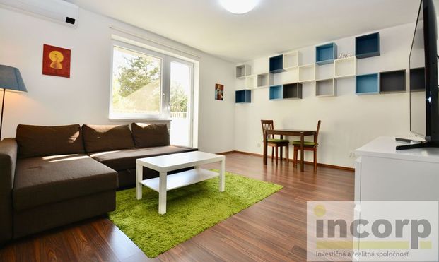 PLNE KLIMATIZOVANÝ 2 IZB. BYT S BALKÓNOM, MUROVANOU PIVNICOU A PRKOVANÍM PRI LIGHT PARKU, RAČIANSKÁ ULICA - Photo 1