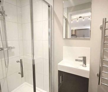 The Old Print House, Bridge Mews, Bridge Street, Godalming, Surrey,... - Photo 4