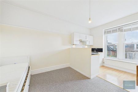 Studio to rent - Photo 3