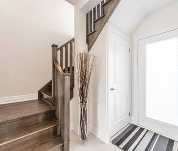 For Lease - 37 Juneau Street, Vaughan, Ontario - Photo 4