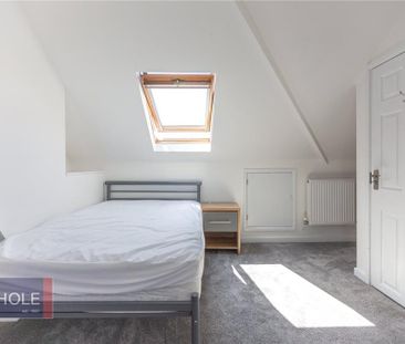 4 bedroom terraced house to rent - Photo 6