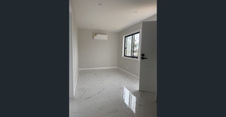 Brand new Granny flat for rent - Photo 2