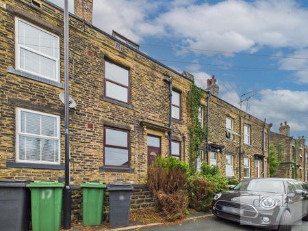 2 bedroom terraced house to rent - Photo 4
