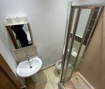 Studio Flat, London Road, CR0 - Photo 1