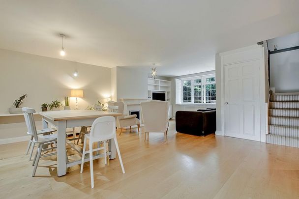 4 bedroom semi-detached house to rent - Photo 1