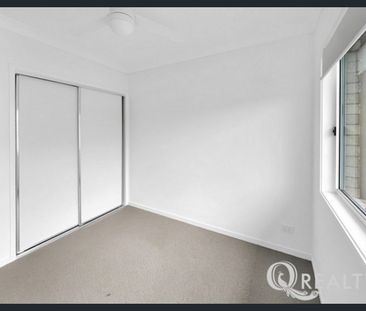 🏡Lease ends 31st May 2026 !!! Beauty in Rosewood - Photo 4