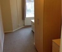 2 bed Apartment - To Let - Photo 3