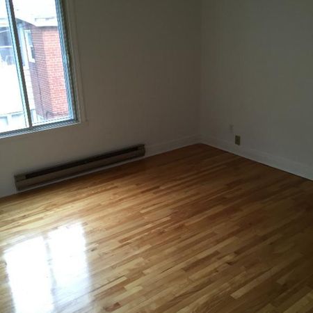 5½ Apartment for Rent Waterfront Lasalle/Verdun - Photo 4