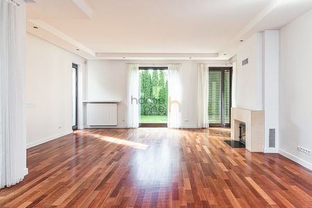 Osiedle Konstancja | 5 sypialni | 5 łazienek | AC - Photo 2