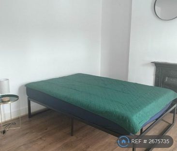 1 bedroom in a house share to rent - Photo 3