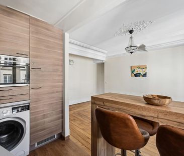 Location Appartement 3 pièces 63m² PARIS 8ème - Photo 5