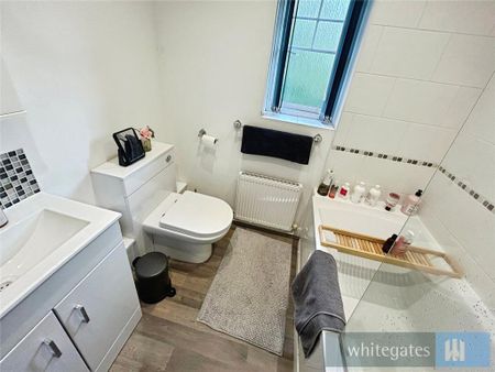 3 bedroom semi-detached house to rent - Photo 5