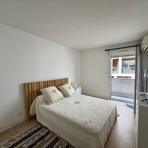 Location Appartement 2 pièces 47m² SETE 34200 - Photo 3