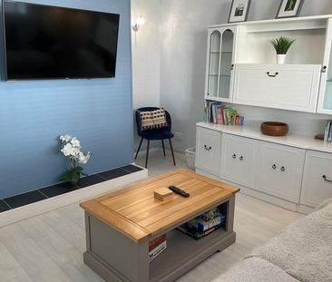 3 bedroom terraced house to rent - Photo 1