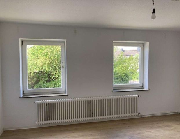 Helle und großzügige 2-Zimmer Wohnung ab dem 01.07. zu vermieten! - Photo 1