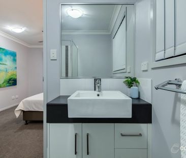 Excellent Location – Beautifully Presented Family Home - Photo 4