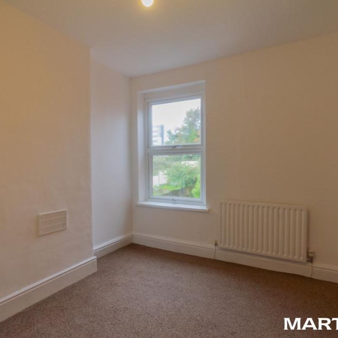 2 bedroom end of terrace house to rent - Photo 1