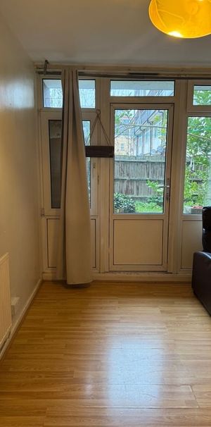 Room in a Shared Flat, Bloomfield House, E1 - Photo 1