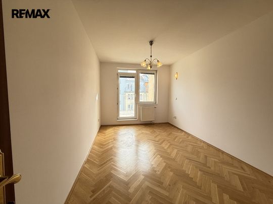 Pronájem bytu 2+1 65 m² - Photo 1