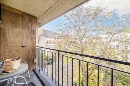 3 bedroom flat to rent - Photo 5